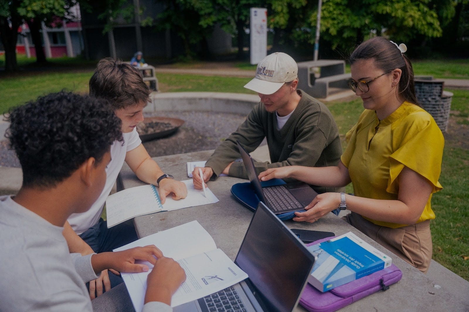 Comment trouver un job étudiant ou un stage en Belgique ?